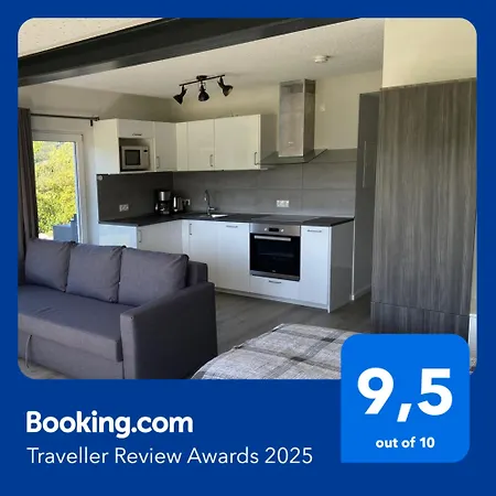 Kallenhard View Apartment *