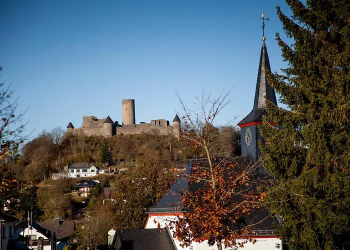 Kallenhard View * Adenau